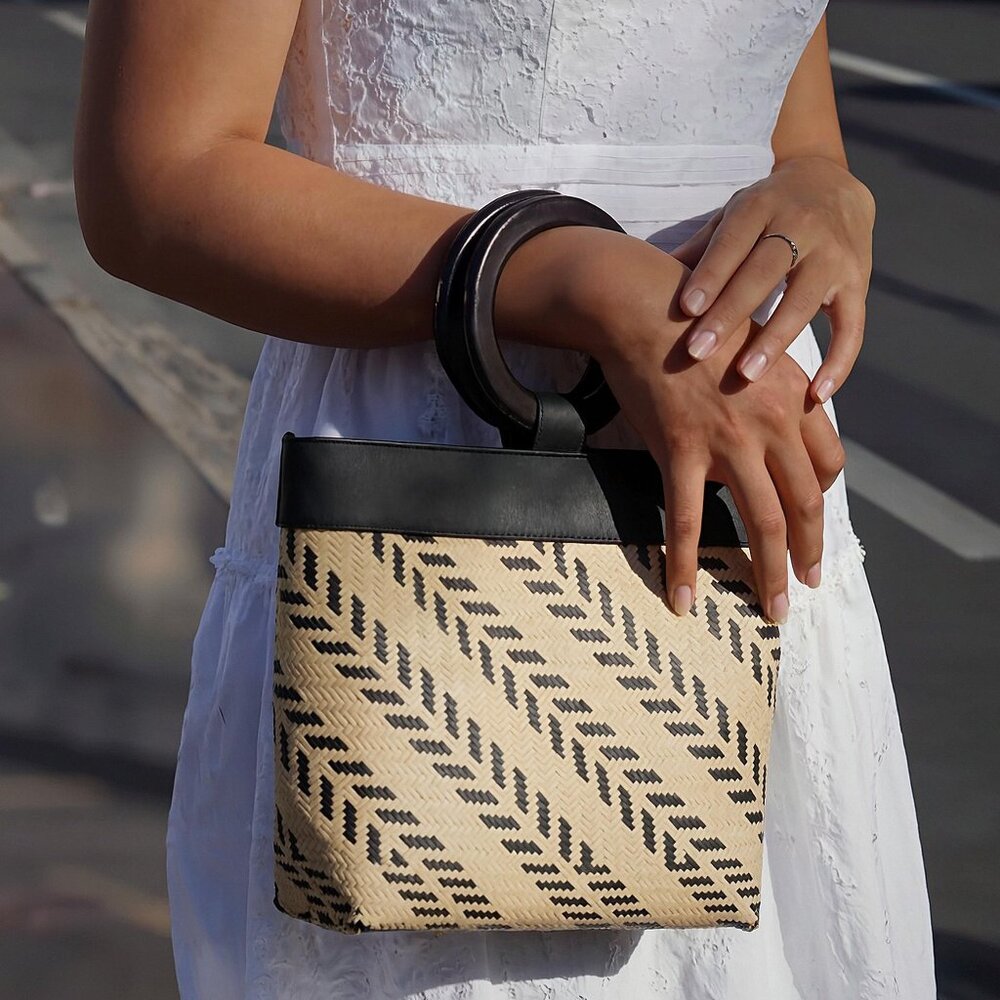 LIKE NEW Handep Handwoven Lawangan Bag